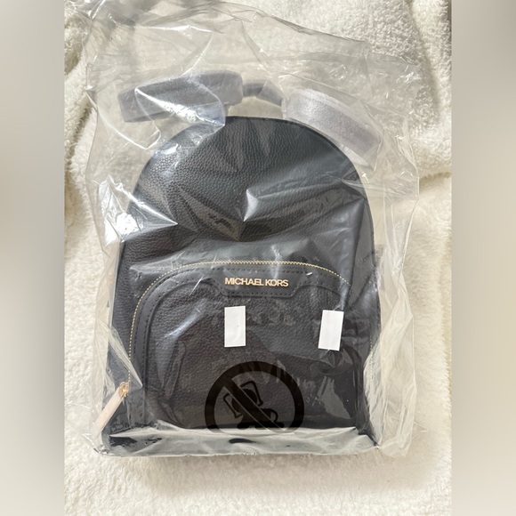 Michael Kors The Jaycee Medium Backpack - Picture 3 of 4